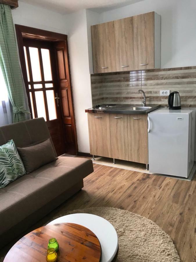 Apartments Kollari ウルツィニ エクステリア 写真