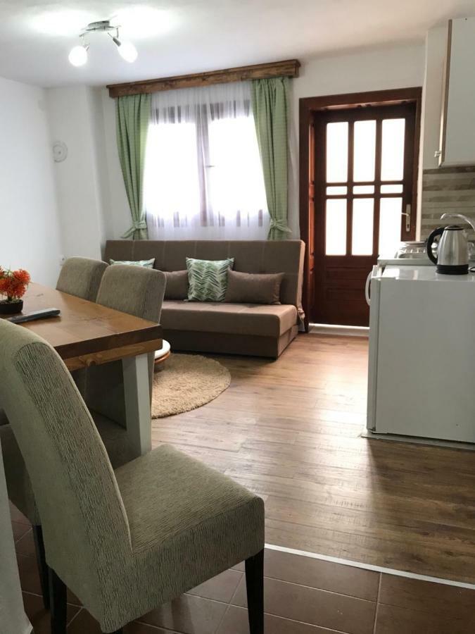 Apartments Kollari ウルツィニ エクステリア 写真